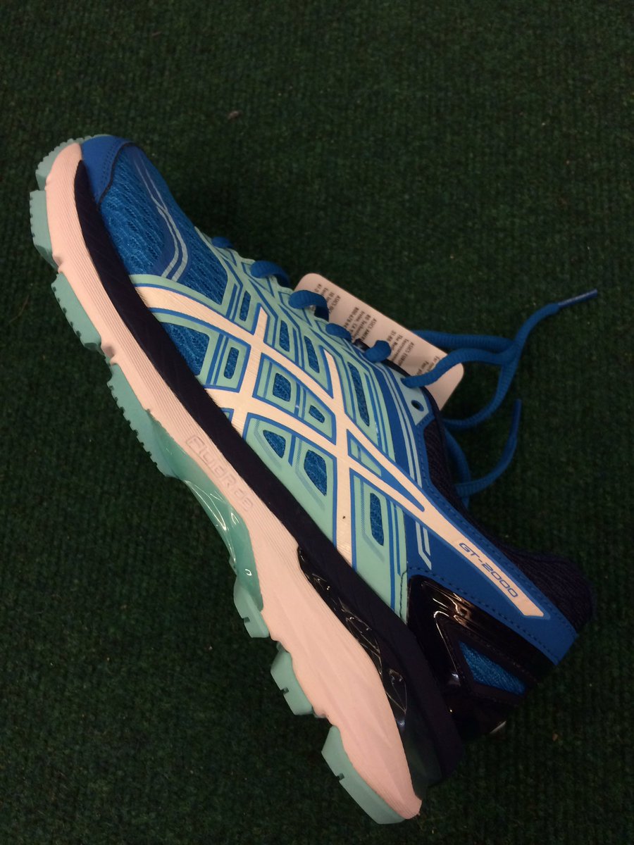 GannonSports's tweet photo. #NEWIN Asics Women's GT-2000 in #divablue. Available for £105 with a usual RRP of £115 #GannonSports @ASICSUK https://t.co/rp0AsjANwT