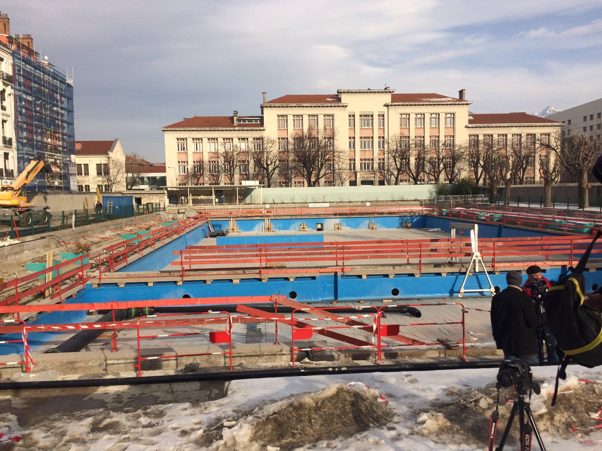 Saléra Benarbia On Twitter Grenoble La Piscine Jean Bron Comme