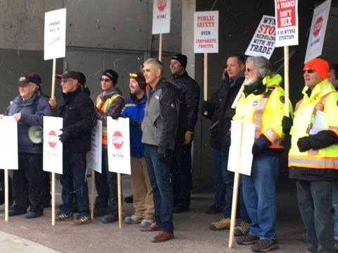 LOCAL353's tweet photo. Standing up for #SkilledTrades at the #Stop17 rally today. Write your MPP now: https://t.co/Uakn4QErGh #onpoli #canlab https://t.co/OYJwhCZJBu