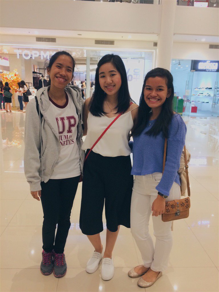 putriciasolomon's tweet photo. From CSS in AA to UPTC. HAHAHA thanks for today!! @vidaleyble_ #nadine #CSSbuddies #levelupna https://t.co/5ZlWoVVHcQ