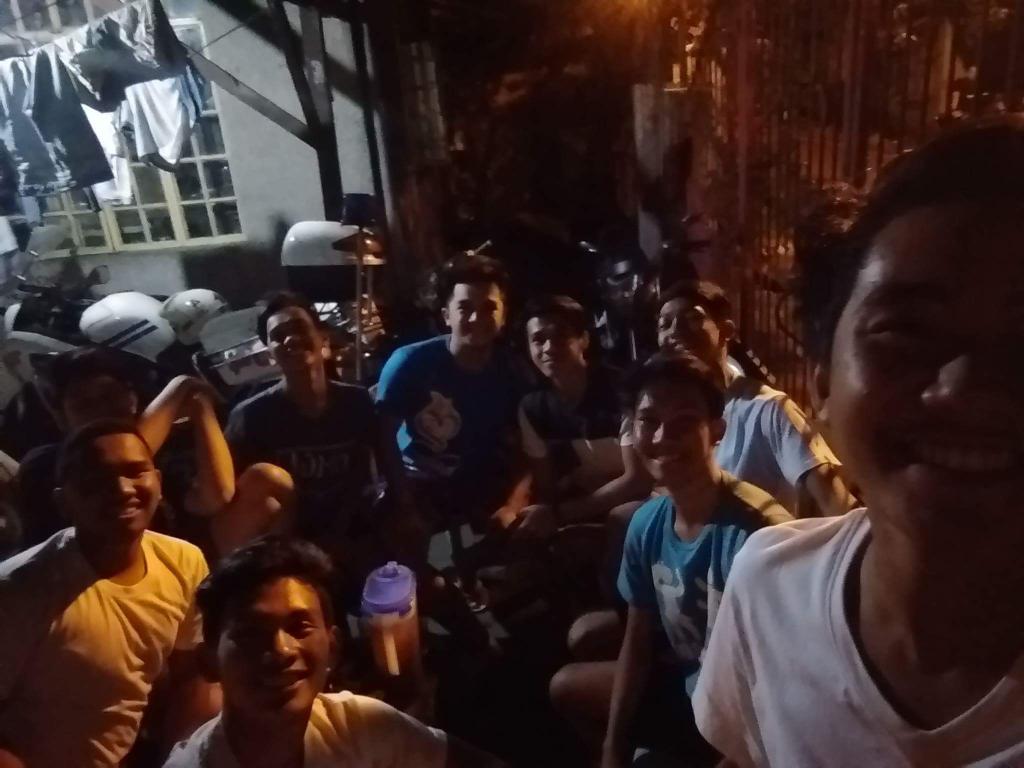 juphetskiiee's tweet photo. Chill night 🍻 #Teamarfarf https://t.co/mhwiP8KQPJ