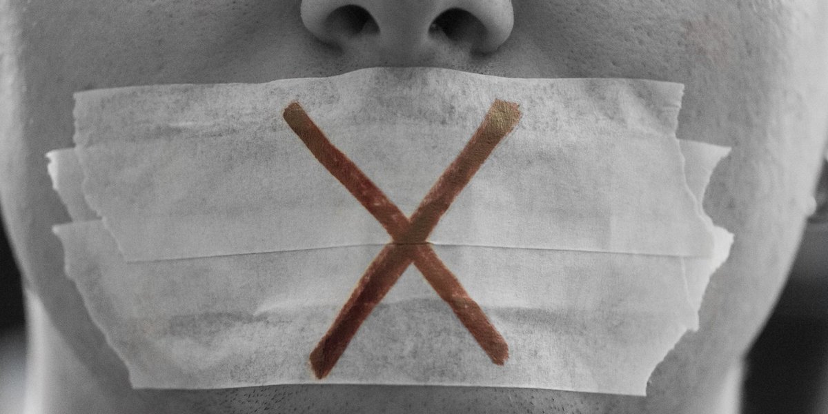 HuffPost's tweet photo. Twitter resistance explodes after federal climate change gag order https://t.co/qkAcHqVTae https://t.co/Sl7wP8ODHt