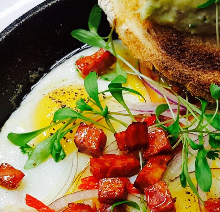 ComedorGrillBar's tweet photo. Our amazing bottomless brunch tomorrow @ComedorGrillBar, getting great reviews, from 11am #brunch #bottomlessdrink #islington #foodporn https://t.co/PPfmpnNy4G