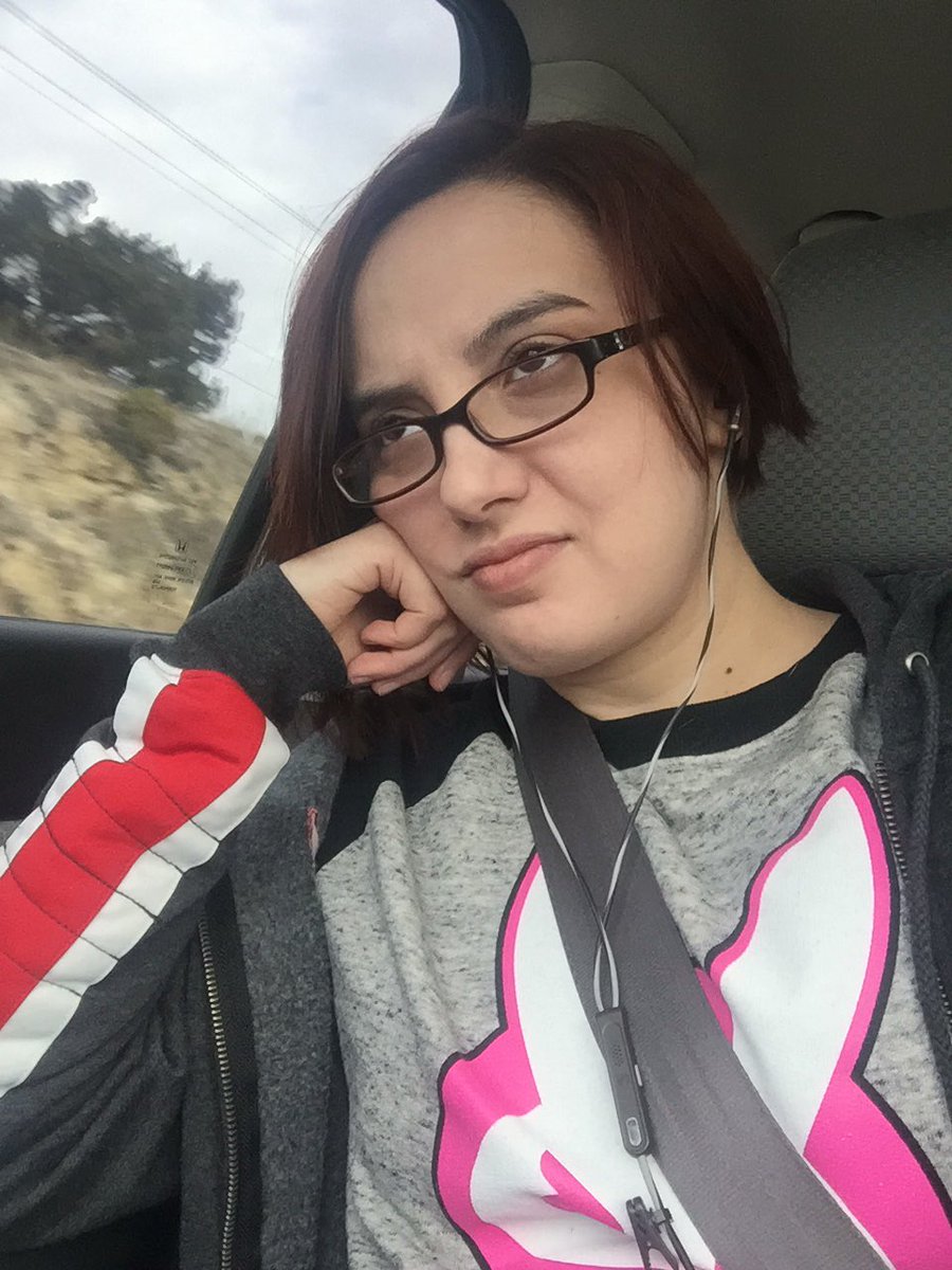 rinjirenee's tweet photo. Lotsa dead skunks too #helldrive https://t.co/6jJflX7rDz