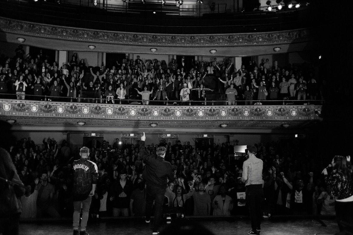 HighlandsAL's tweet photo. Pastor Chris poured so much truth into college students at #ONEBham last night. Can't wait to see these students make an impact this year! https://t.co/T7EfnPX3oc