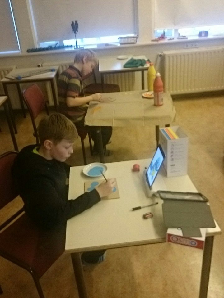 HRarson's tweet image. Nú skal smíða klukku#Lysuholsskoli