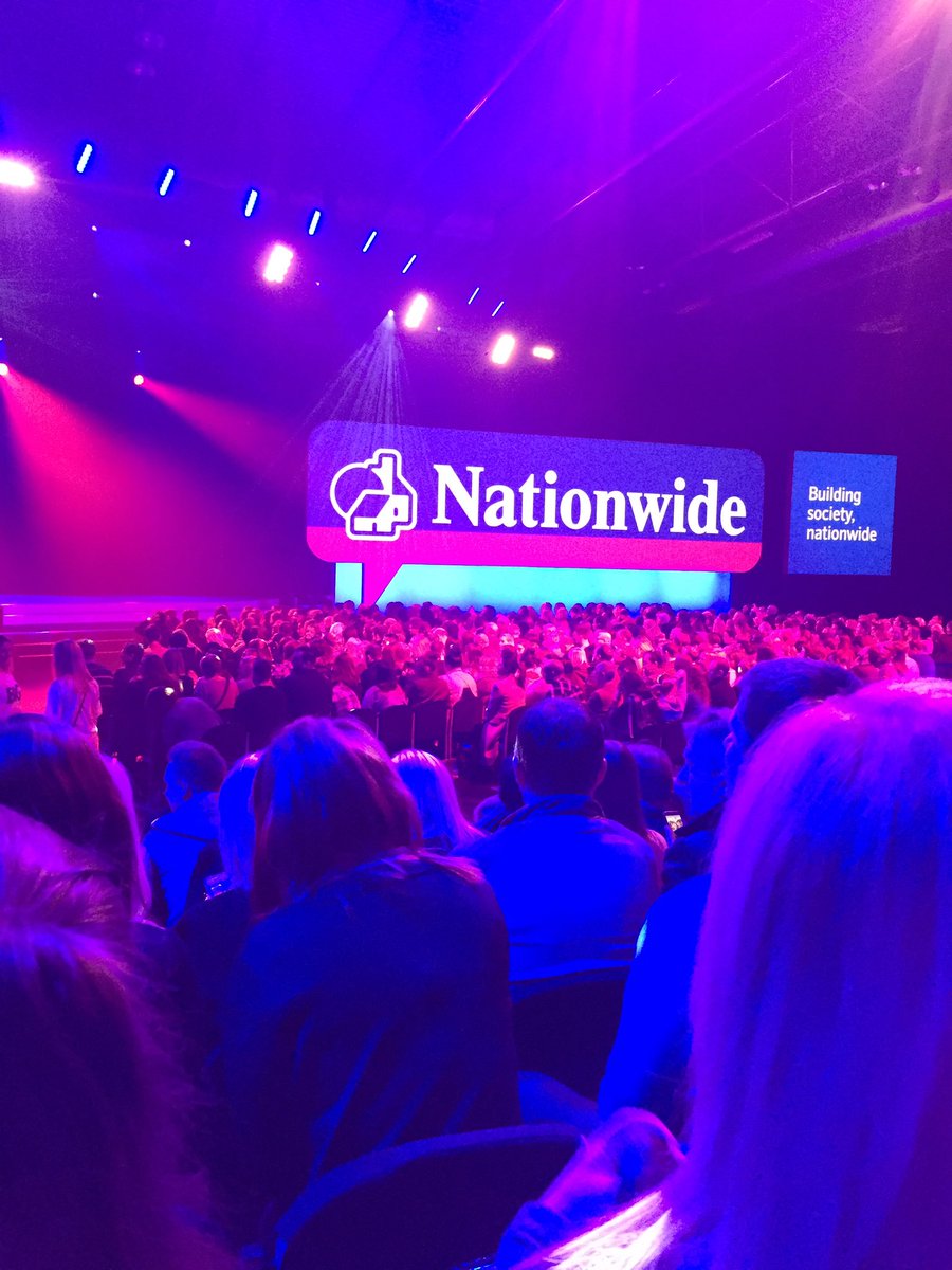 L40SNO's tweet photo. Buzzing for the #BigEvent!! https://t.co/f8yyxWAK5R