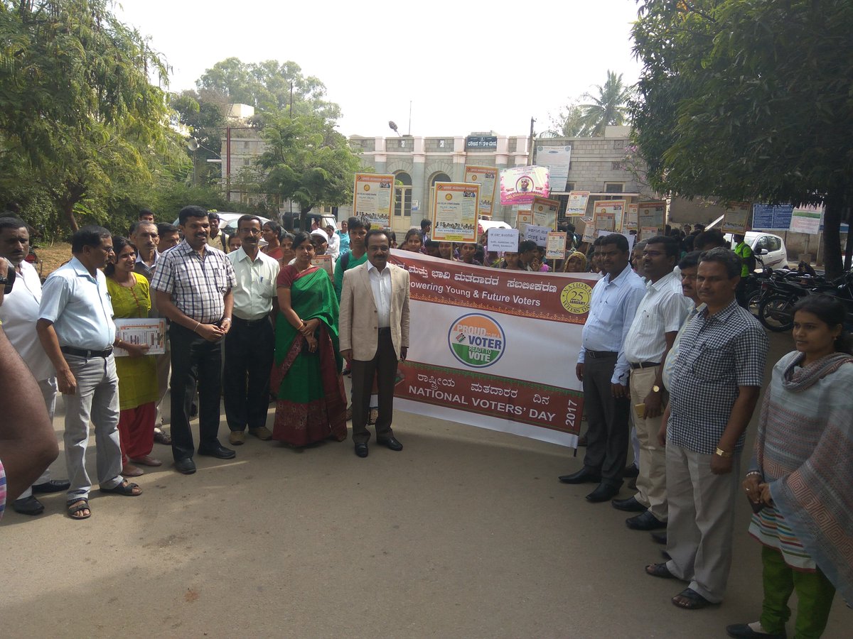 DeoMandya's tweet photo. National Voters Day 2017 Celebration https://t.co/fqeylqUexA