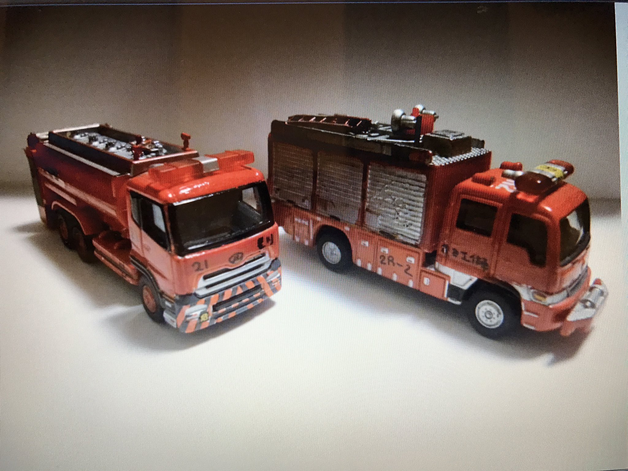 トミカ改造 自作品 2代目いすゞフォワードⅡ型救助工作車 トミカ改造