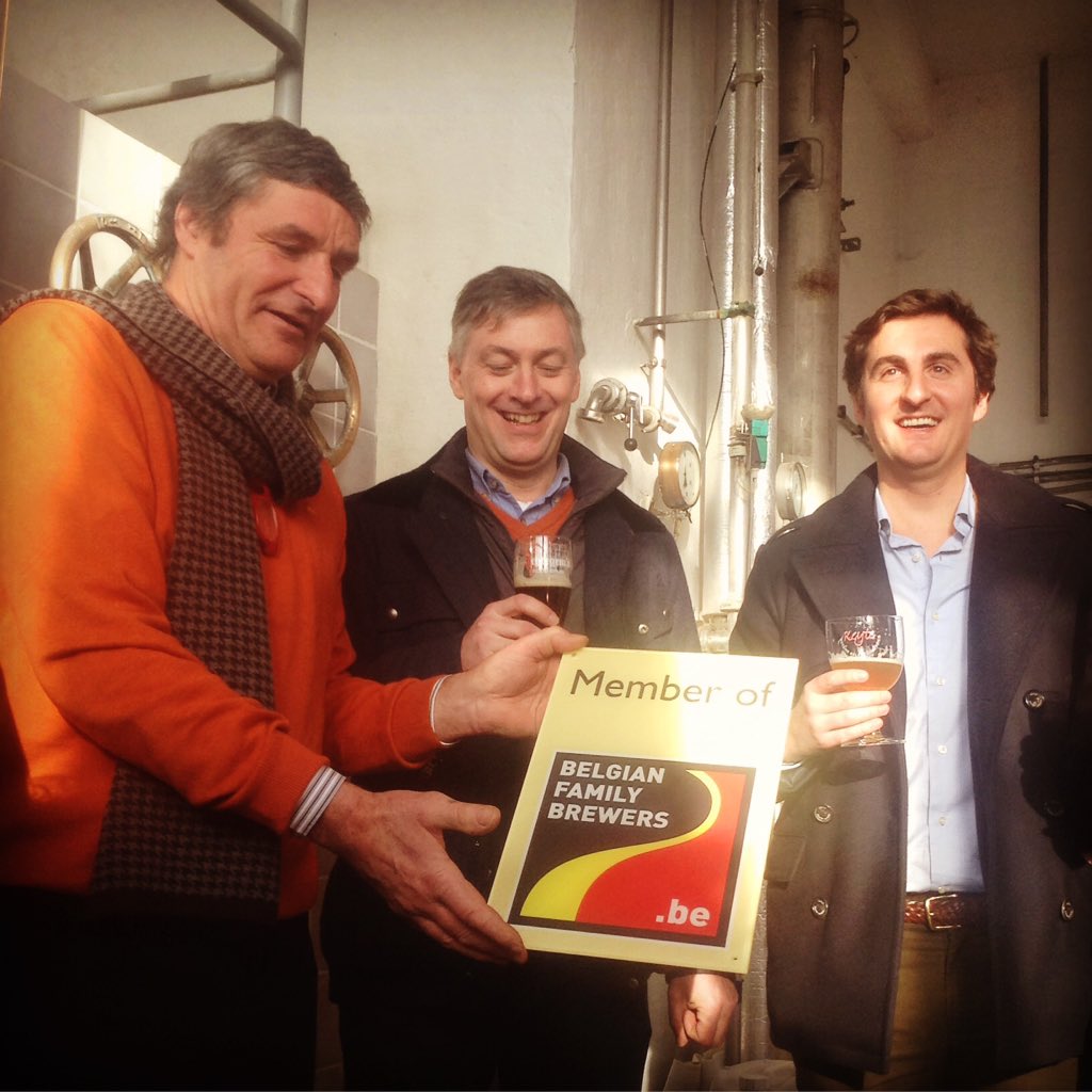 AnneliesGeneyn's tweet photo. Brouwerij Strubbe is officieel lid van @BelFamBrewers! #beernews #belgianbeer #ichtegem #keyte https://t.co/anD4jlbjI5
