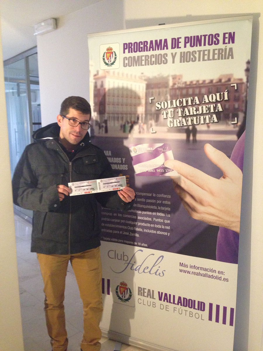 ClubFidelis's tweet photo. Alberto Martín ya tiene sus entradas para el partidazo de mañana entre el @realvalladolid y el @RVMOficial. ¡A por los tres puntos! https://t.co/Jt15Rwu8AG