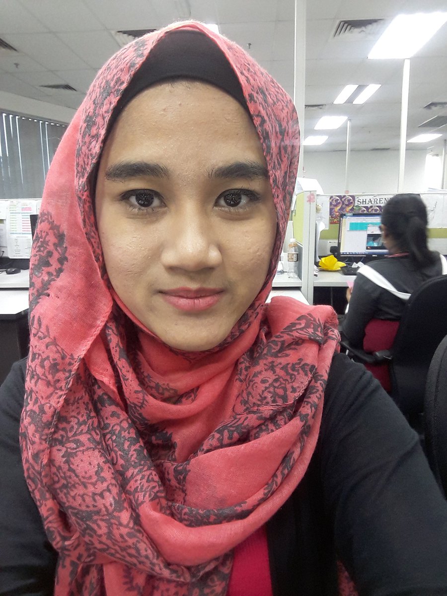 dayahyuyut's tweet image. Nak tanya tengah pembawakan budak ke sekarang @shareenshahidan  #kitatanyaje