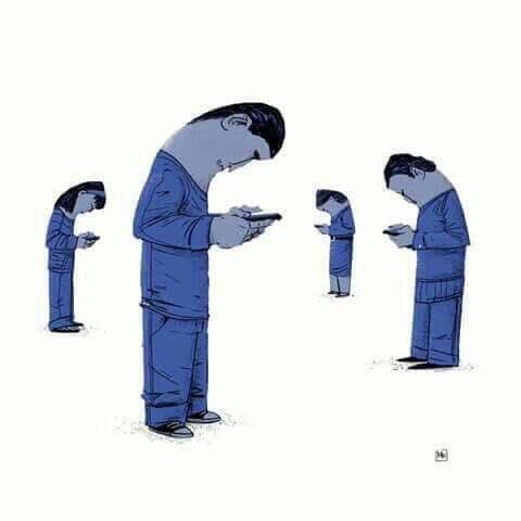 💠❗️صورة متداولة: 

هل ستصبح أعناقنا في القادم من اﻷوقات منحنية كإنحناءة حرف f 
و هو بداية كلمة فيسبوك ؟