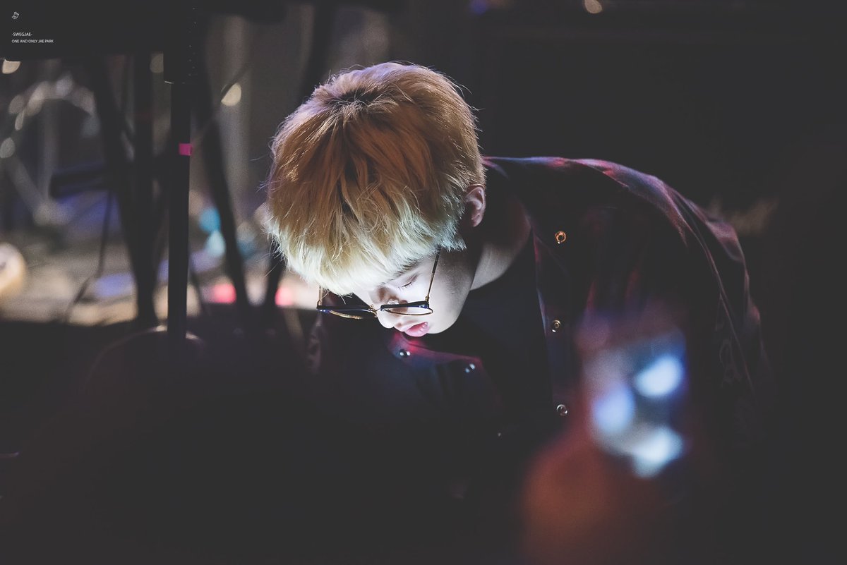 SWEG_JAE's tweet photo. HQ 170114 Rolling Hall 💛
🔗https://t.co/RTUYu4IiNM
#JAE #day6 #데이식스 #제이 #iwait #EVERYDAY6 https://t.co/Q5D9KWlgJ6