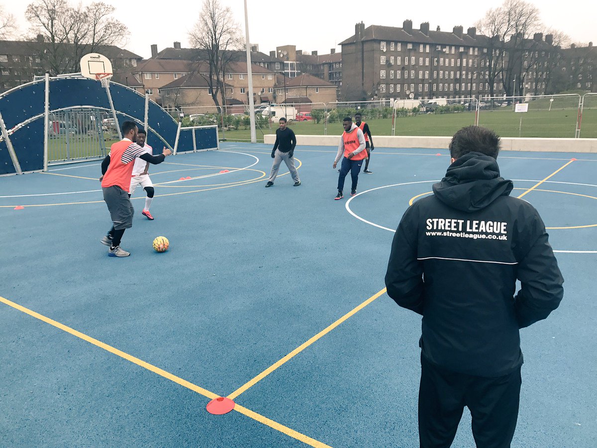 liberty_morris's tweet photo. Great way to end a session on mock interviews! #jobs #football #Change #Brixton #movingintowork ⚽🏃🏻 https://t.co/uHwpbyGTpP