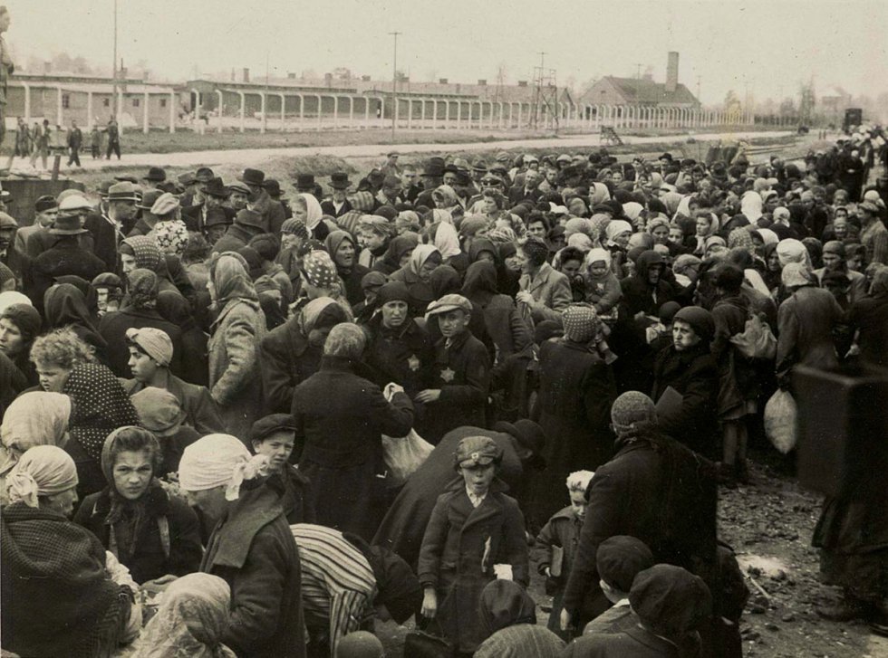 delegacionCPS's tweet photo. 72 años de la liberación del campo de concentración de Auschwitz https://t.co/KKW0cwgZUo