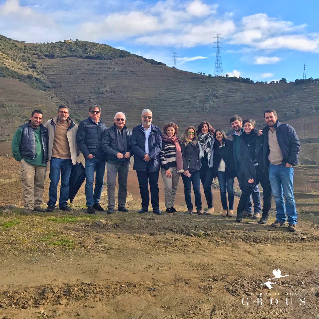 herdadedosgrous's tweet photo. The team from Herdade dos Grous came to visit Quinta de Valbom 😊  #douro #valbom #herdadedosgrous https://t.co/oObxhQeqIQ