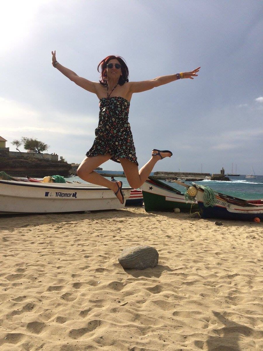 MadaliaPor's tweet photo. Jumping in campaign for World Cancer Day #WeCanICanJumpIn #WorldCancerDay https://t.co/a4XQG7xgu3