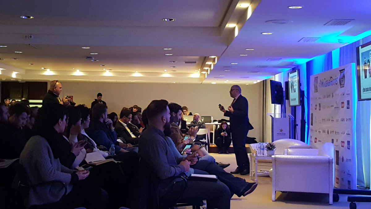 Virginia_Rexach's tweet photo. Turno de ponencia de @agusmadariaga: La importancia y el buen uso de los datos. "El oro del siglo XXI" #MKTravelRocks #Mallorca #marketing https://t.co/uwV4KPuwt5