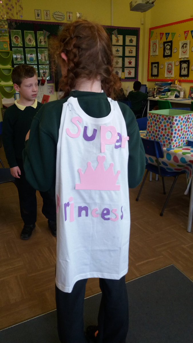 CGPrimary's tweet photo. Creating our final designs of our superhero capes. If there's something strange in the neighbourhood, who you gonna call? #CGPDT SB https://t.co/yEtGn585Cd