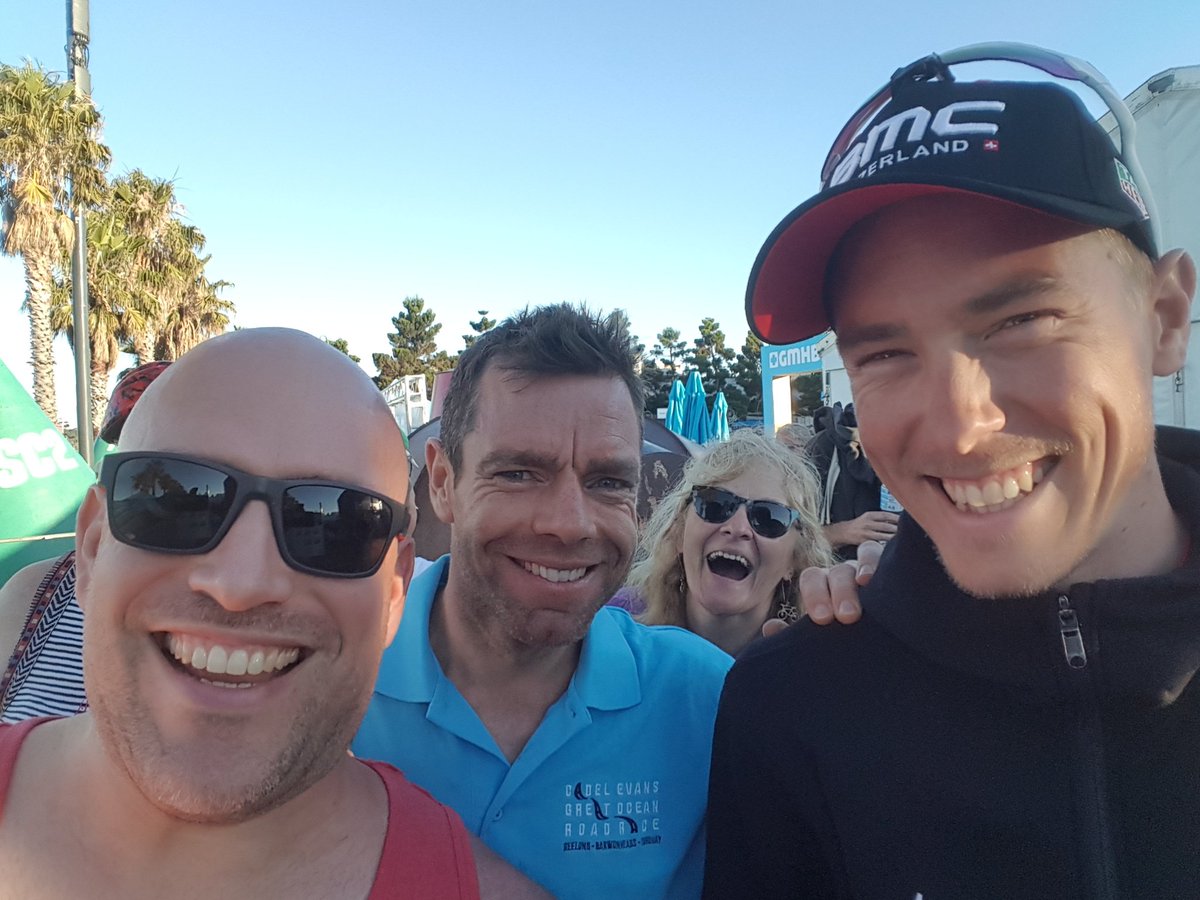 4 legends in one photo! <a href="/CadelOfficial/">Cadel Evans</a> <a href="/RohanDennis/">Dumb Niqqa🦅</a> <a href="/MelbourneJulie/">Julie.</a> 😅
