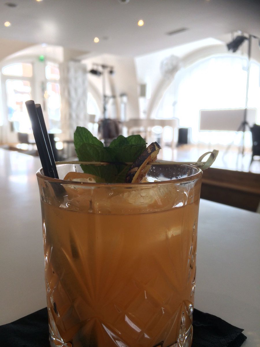 cha_london's tweet image. IT’S FRIDAY How about #AigledesNeiges special!! Charlotte’s new Creation #JackNGinger #Charlotteschoice @valdisere @MaranathaGroupe