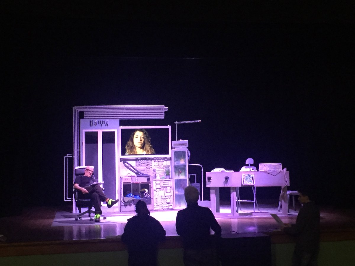 Ci siamo! Fuga da via Pigafetta è (quasi) pronto per il debutto di domani!