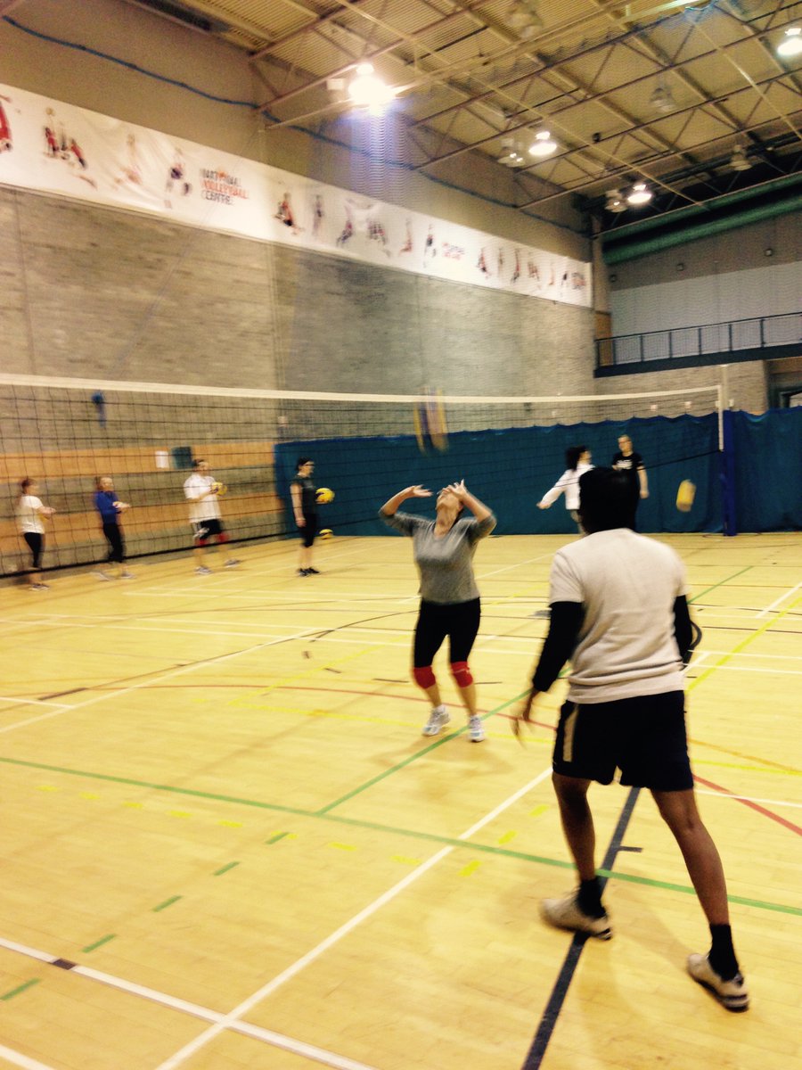 A great @Go_Spike volleyball leisure session is held @ArenaSportsKett every Thurs 7-8pm bbc.co.uk/thingstodo/act… @bbcgetinspired #GetInvolved