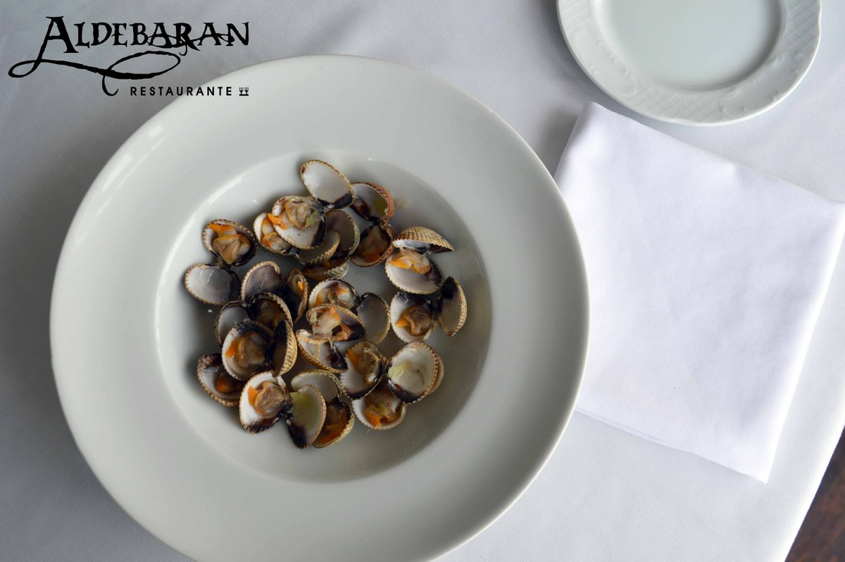Empezamos el fin de semana con un aperitivo con sabor a mar 🐚 
¡#FelizViernes!
#Alicante #Gastronomia #Aldebaran