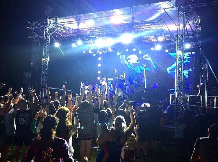 2CentPros's tweet image. 1000 likes on our Facebook page! Thanks to all! facebook.com/twocentpros