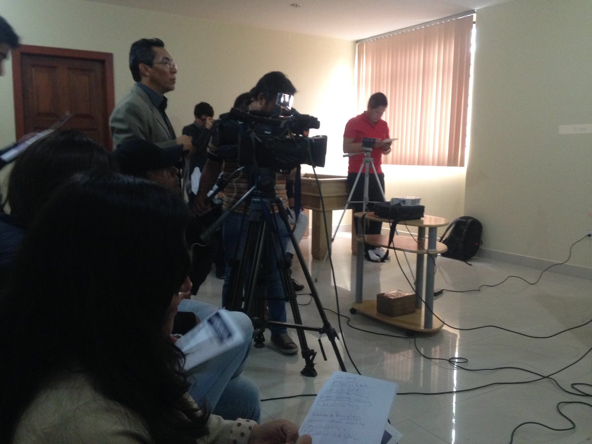 Los medios de comunicación asisten a la rueda de prensa #EcuadorChequea #UdlaEnLasElecciones