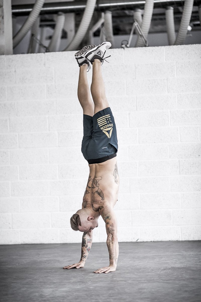 kasozo's tweet image. Your strength. Your core. Your balance. Your life. @Reebok  #bemorehuman #reebok #reeboklv #dchstudija #ink #handstand