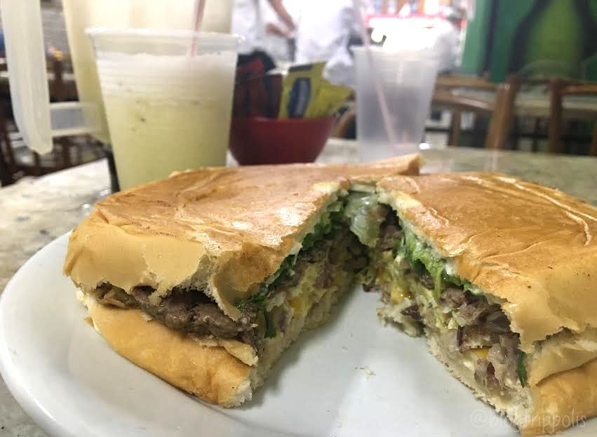 3 Xis em Porto Alegre para provar trippolis.com.br/3-xis-em-porto…