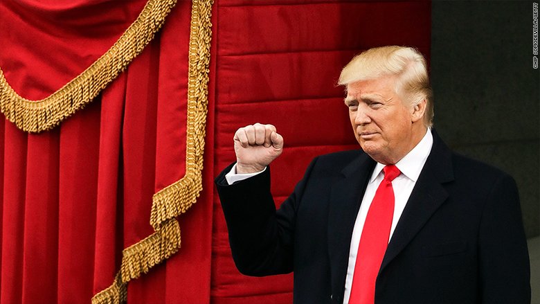 Poll: 36% of American voters approve of President Trump after his first week, while 44% say they disapprove cnn.it/2k9ohpe