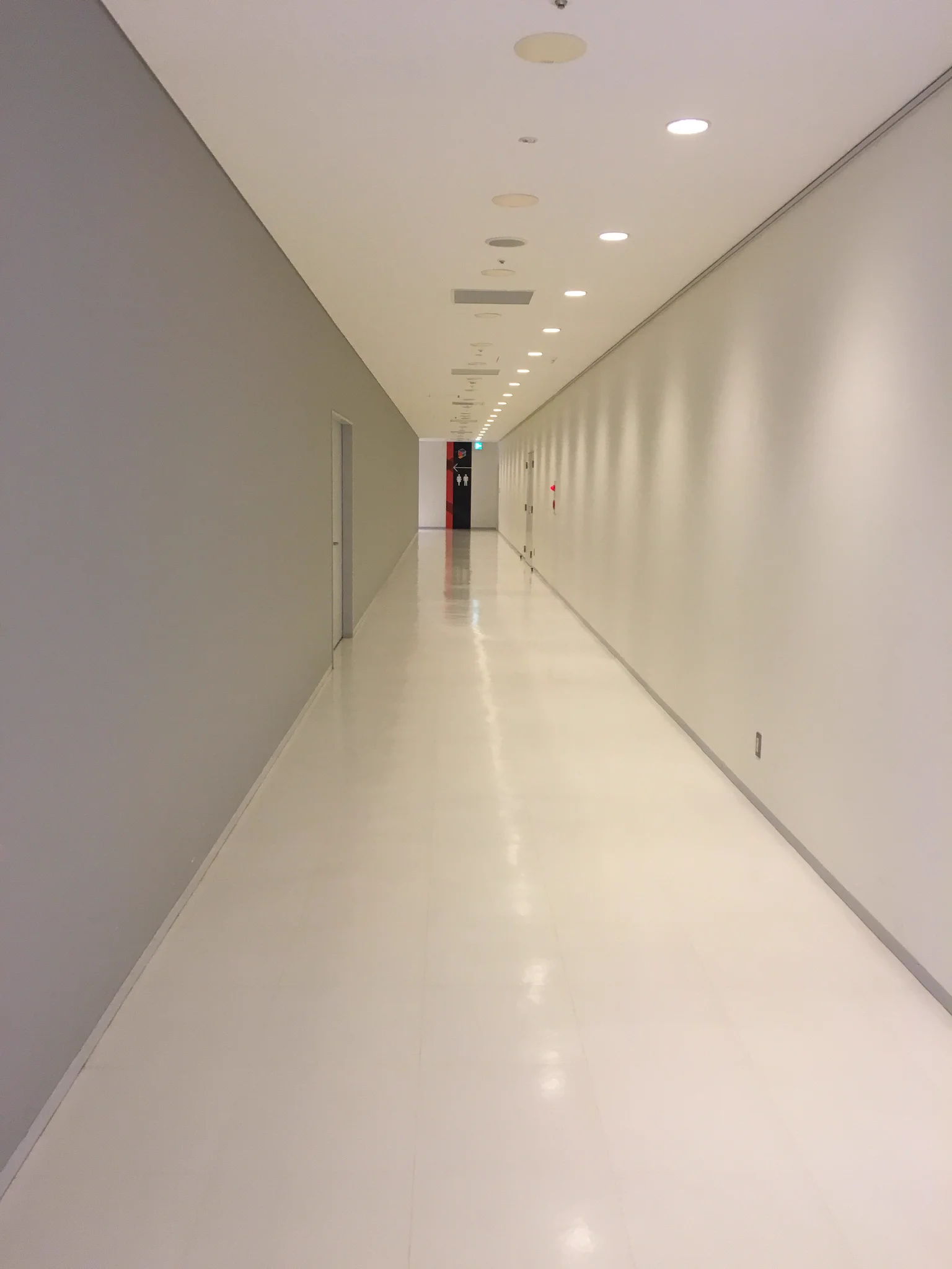 漏れそう！そんな時に見つけたこのトイレの希望と絶望のコントラストが完璧ｗｗｗ