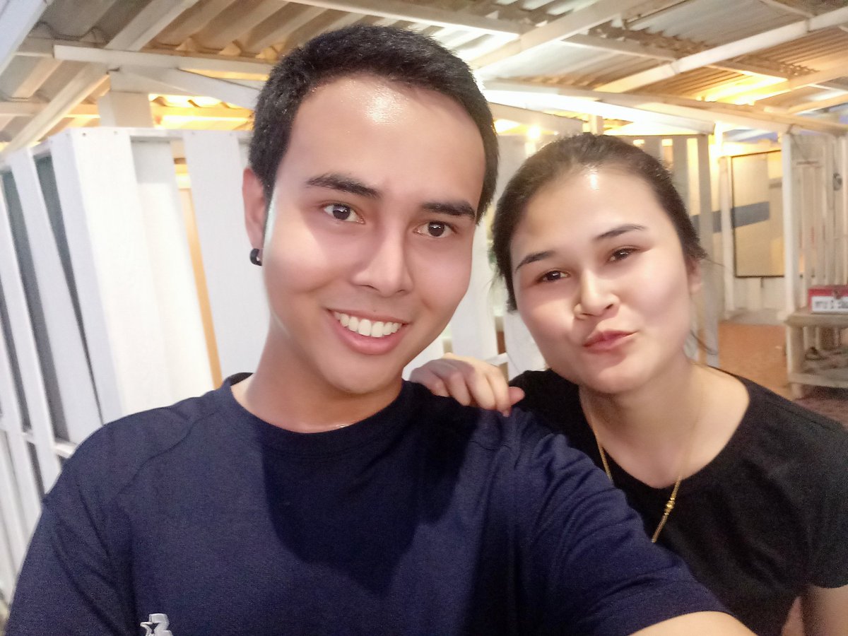 TTpakorn's tweet photo. วิ่งจนเหงื่อแตก 🏃
แต่แดกเป็นกิโล 😋😋😋 https://t.co/CaS5XQs3Xk