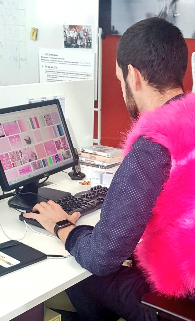 RakutenFrance's tweet photo. #metsdupinkdanstavie de bureau parce que rose, c'est la vie. #PinkPrice #PriceTeam #PriceInside https://t.co/IXLEAllW0v