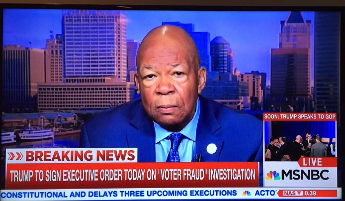 krassenstein's tweet image. A Congressman who gets it.  

@RepCummings: "Any voter fraud investigation must focus on GOP voter suppression tactics"

RETWEET if Agreed