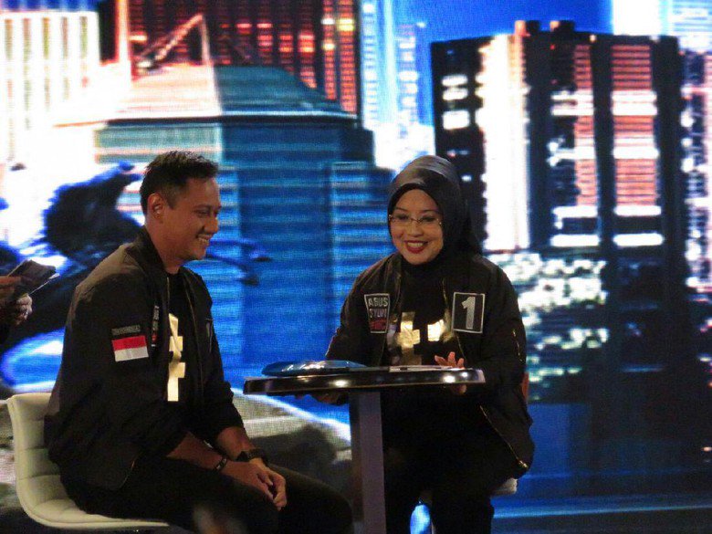 detikcom's tweet photo. Hindari Intervensi Politik, Agus Gunakan Birokrasi ala Militer. Seperti apa? Baca di sini https://t.co/wHY1MEofEc #DebatPilgubDKI https://t.co/kmvI0h81zc