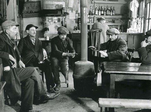 Le Select
Long ago in cafe Le Select when it was cold in Paris... ;-)