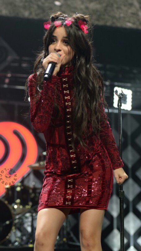 lockscreenAB's tweet image. 》Camila cabello 💕
》Fav se gostou
》Rt se pegou
/Bruh