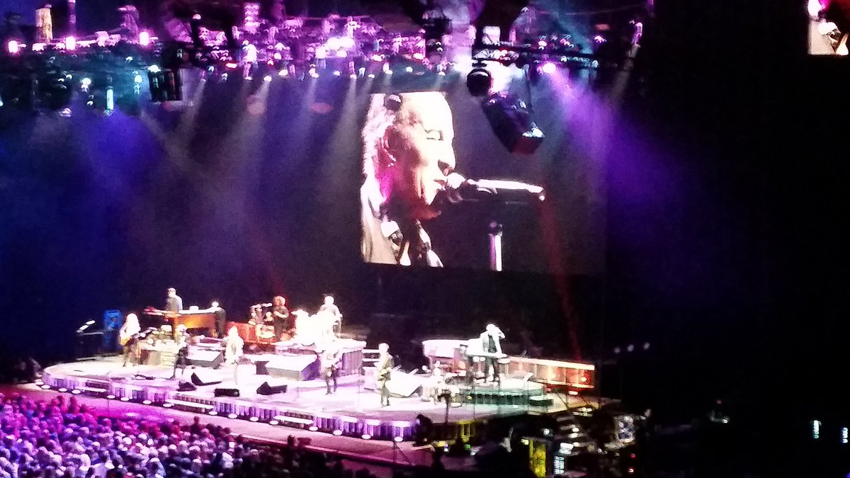 RustyCreighton's tweet photo. @PerthArena lifelong dream to see the boss #BrucePerth #rockon https://t.co/l1ypRZDGIC