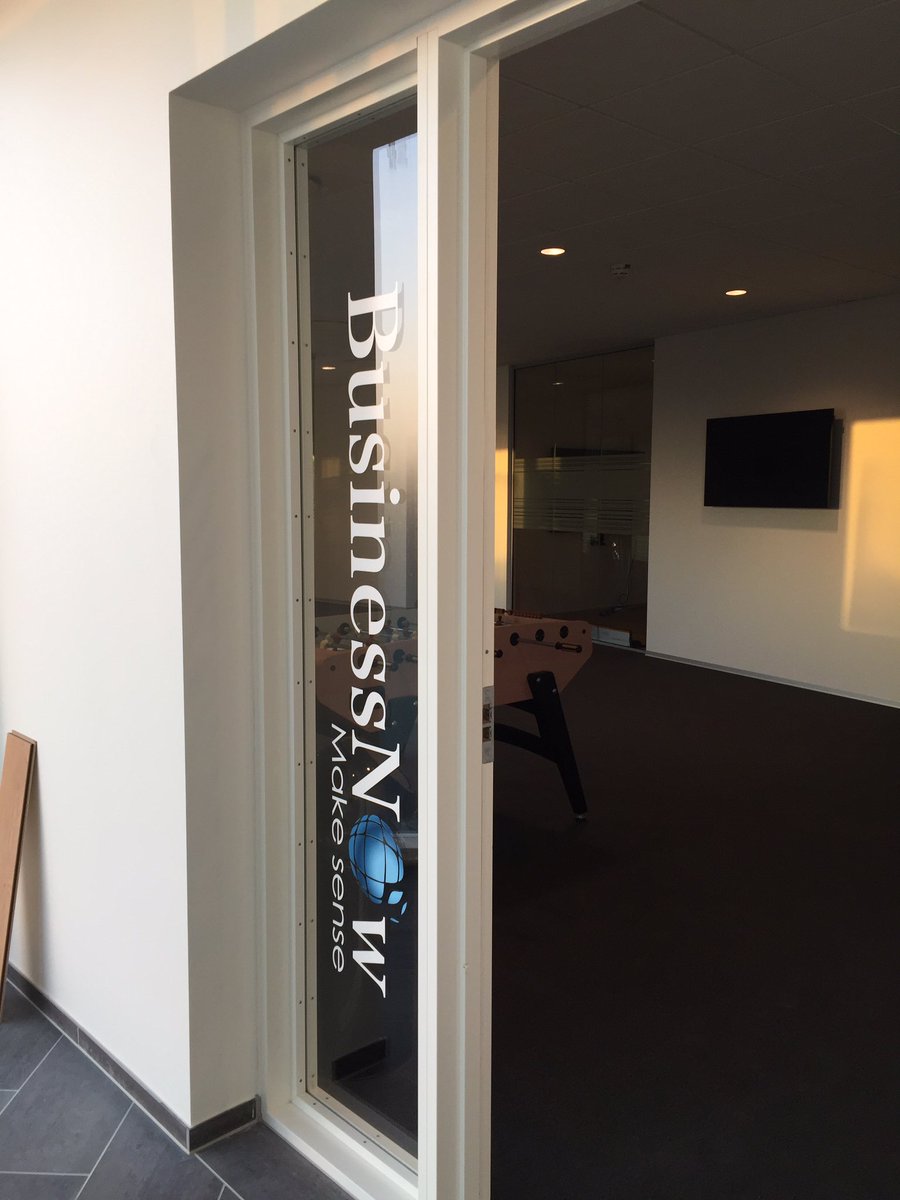 LuiseHald's tweet photo. Første dag på nyt kontor - det blir' et hit 👌🏽#businessnow #søborg @BusinessNowInfo https://t.co/bfVL37nc6s