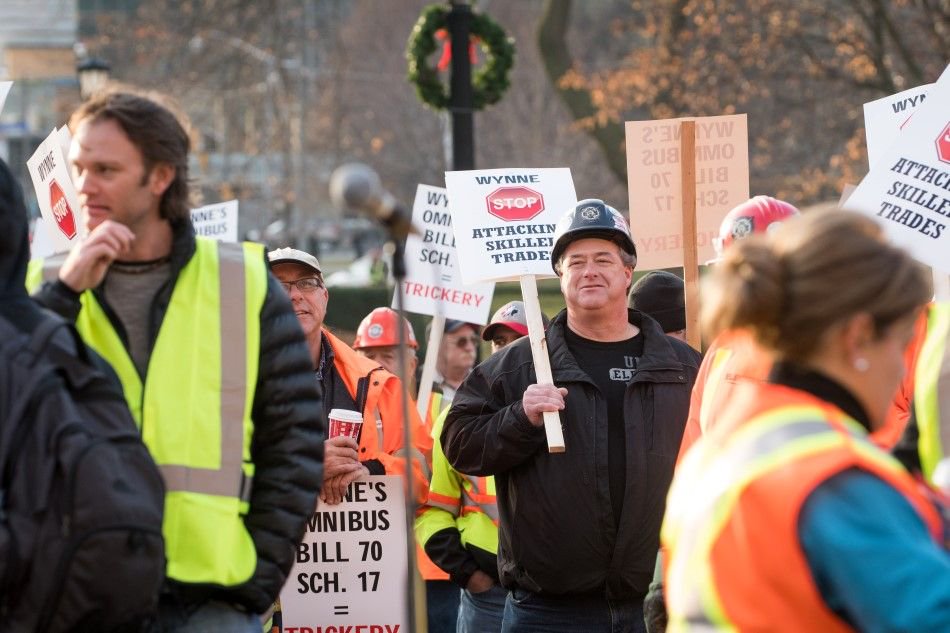 ProTradesSafeON's tweet photo. Support us. Share this message now: https://t.co/SERqGrrzaa #Stop17 #Bill70 #ONpoli https://t.co/n8QuR4oyQ0