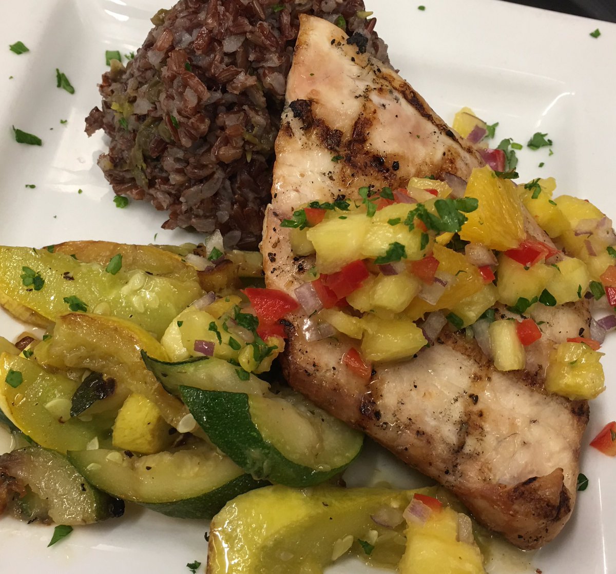 Mahi Mahi grilled, topped with Pineapple salsa #freshseafood #mahimahi #Foodie #foodpics #bonappetit @realgrantcounty