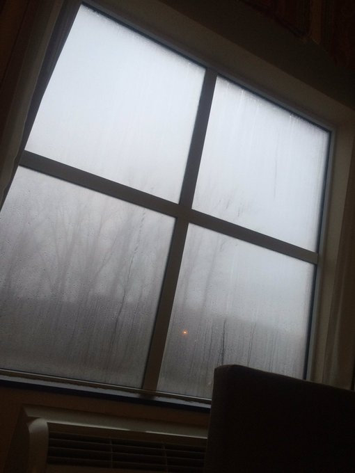 Did I fog up my room or is it just cold lol https://t.co/c1Lrpmf7Ro<a href="/tag/sanfrancisco"class="tags"><span>#sanfrancisco</span></a>