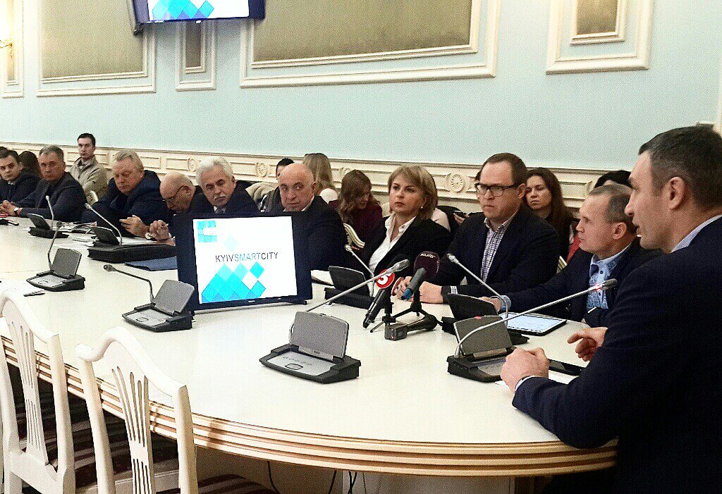 SmartCityKyiv's tweet photo. Єдиній інформаційно-комунікаційній інфрастуктурі у Києві бути! Детальніше: https://t.co/wEkMRWOLfQ https://t.co/jQXU711w89
