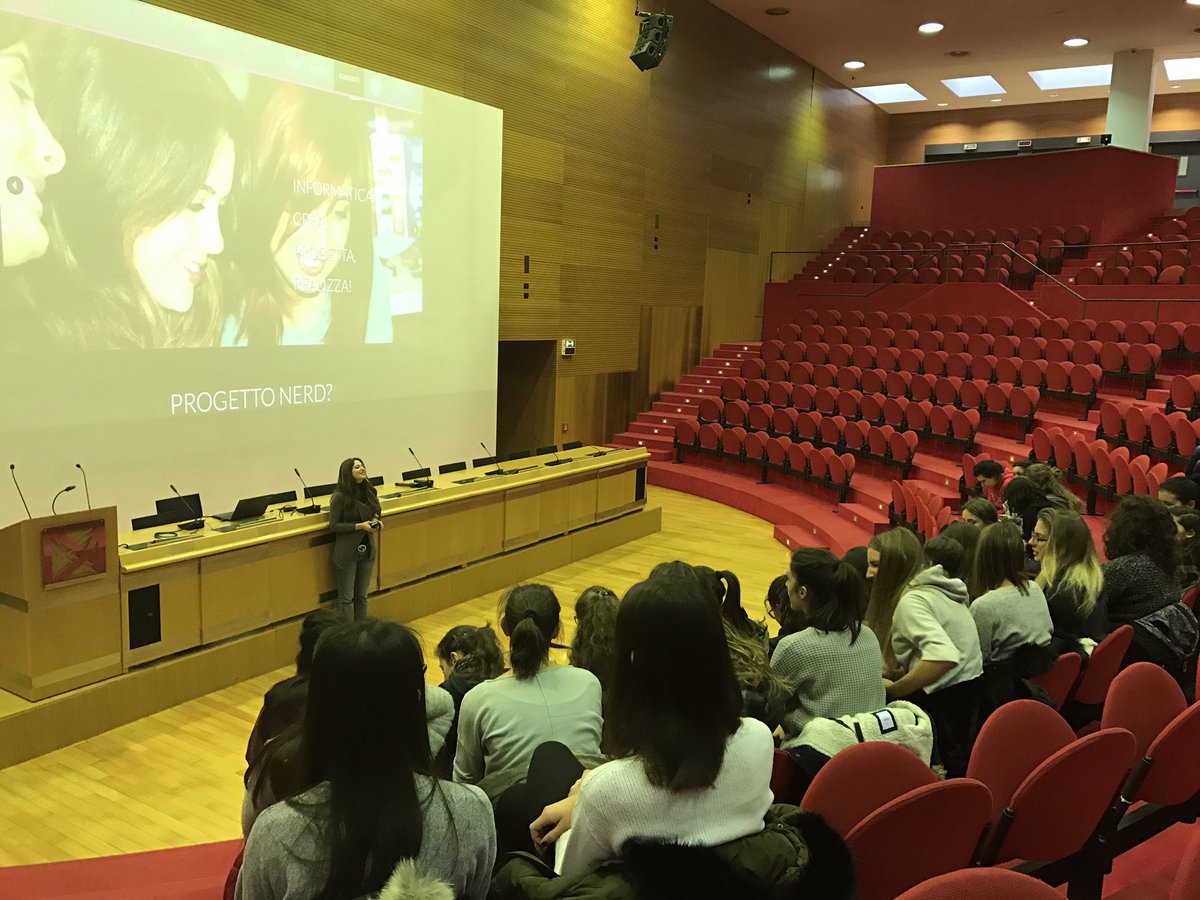 Si ricomincia anche a Milano <a href="/unimib/">Università degli Studi di Milano-Bicocca</a> e <a href="/IBMItalia/">IBM Italia</a> per dimostrare che l'informatica è per #donne #ProgettoNERD #STEM <a href="/donneditalento/">donneditalento</a>