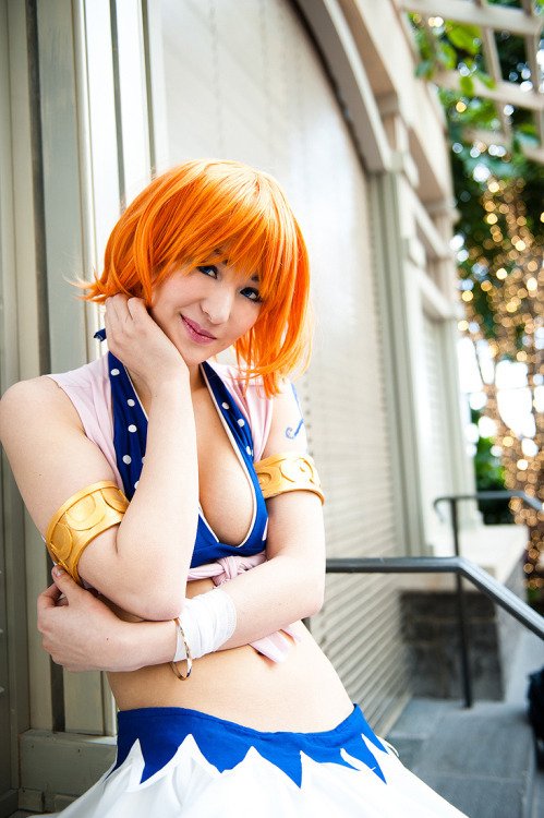 Sexy nami cosplay
