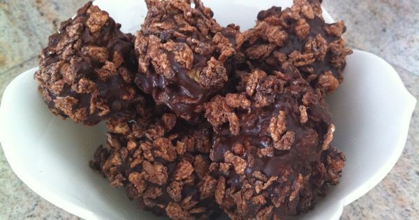 JanosMedyx's tweet photo. #Vegan #Recipes : Crunchy Double Chocolate Truffles  #dairyfree #nutfree #glutenfree #eggf… https://t.co/Tpvp7v3Cb5 https://t.co/6MpjiVHhJo